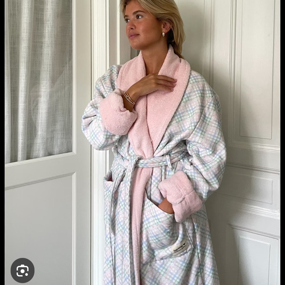 Djerf Avenue Frankies Bikinis robe